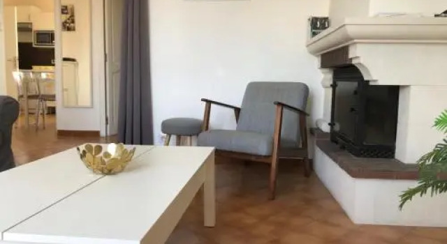 Beau T2 en centre ville avec parking privé, Забронировать Апартаменты/квартира Бандоль Bandol Wine Route, рядом с Atlantide1, promenades en mer, calanques de Cassis, Porquerolles