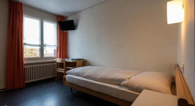 Gasthof Pizzeria Weingarten, Reserva ahora Hotel Hoteles en Zúrich con aparcamiento, Aparcamiento
