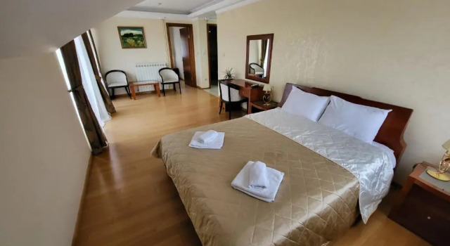 Люкс Deluxe Sunny Hill Apartments & Aqua Park