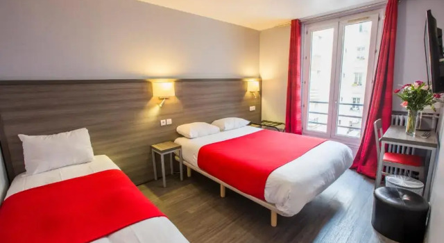 Трёхместный номер Standard Hipotel Paris Père-Lachaise République