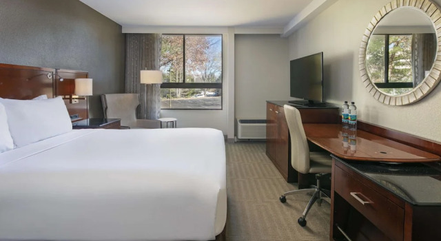 Двухместный номер Sonesta Charlotte Lower South End