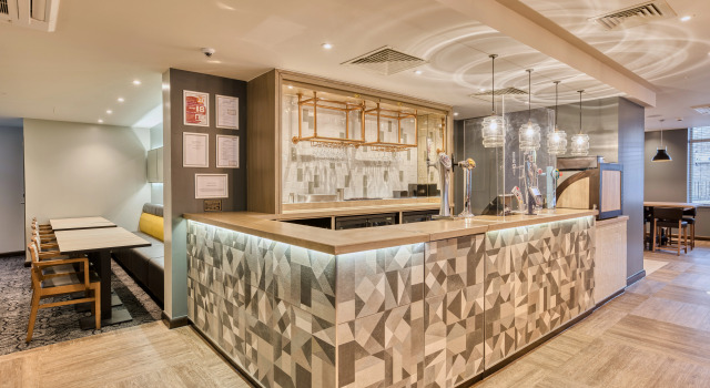 Premier Inn Peterborough City Centre, Забронировать Отель Питерборо Soke of Peterborough