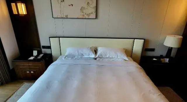 Люкс Deluxe XinYu  Fairy Lake Tianmu Hot Spring Resort Hotel