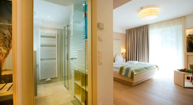 Hotel Wende, Rezervați Hotel Hoteluri în Seewinkel cu mic dejun, Mic dejun