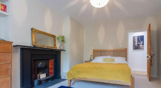 Unique & Homely Suite With Own Access, Забронировать Отель Клифтон Бристоль, рядом с Ботанический сад Бристольского университета