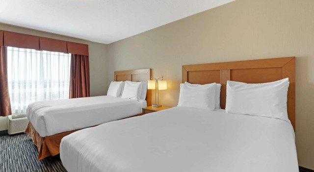 Четырёхместный номер Standard Best Western Grande Prairie