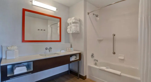 Четырёхместный номер Standard с видом на горы Hampton Inn Santa Fe South, NM