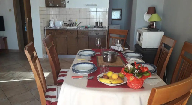 Апартаменты с 2 комнатами с балконом и с видом на море Apartments Jadranka Povile