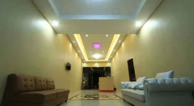 Hotel Grand Royal