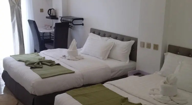 Habitación cuádruple familiar Estándar con balcón Mirage Suites de Boracay