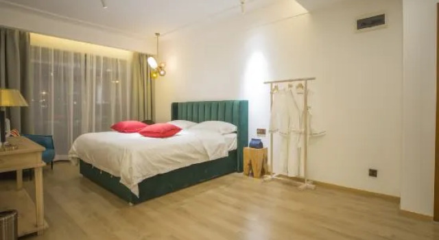 Люкс Yangtze Memory Scenic Hotel (Yangtze International)
