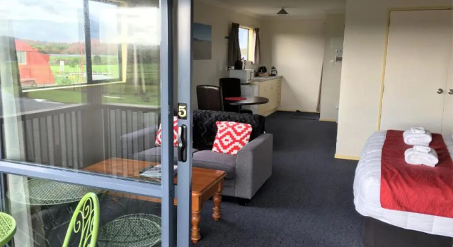 Студия Haast River Motels & Holiday Park