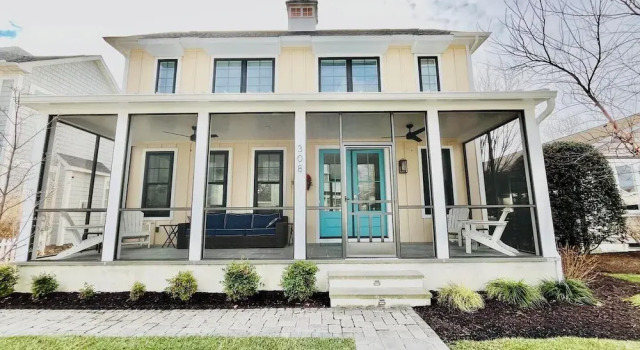 Laurel Street 308