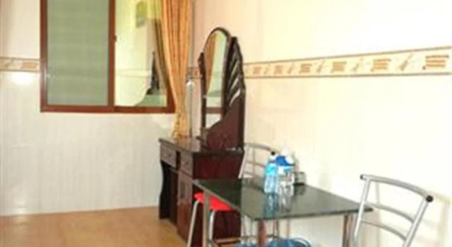 Thann Tay Guesthouse, Book Hotel Khemarak Phoumin Koh Kong Province
