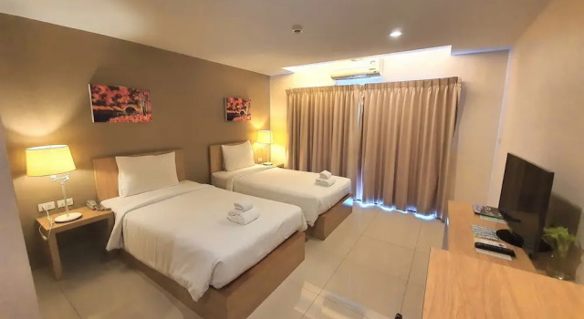Двухместный номер Standard с балконом T5 Suites at Pattaya