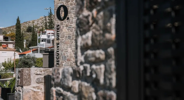 Люкс Presidential с балконом Opal Executive Suites