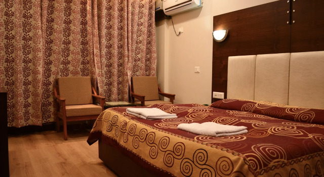 Hotel Dronagiri, Rezervovat Hotel Auli Uttarakhand