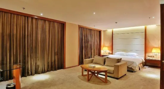 Люкс Business HR-East Hotel