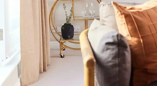 The Sussex Way Studio - Pleasing 1bdr Flat With Balcony, Varaa Huoneisto Asunnot kohteessa Merseyside, Huoneisto