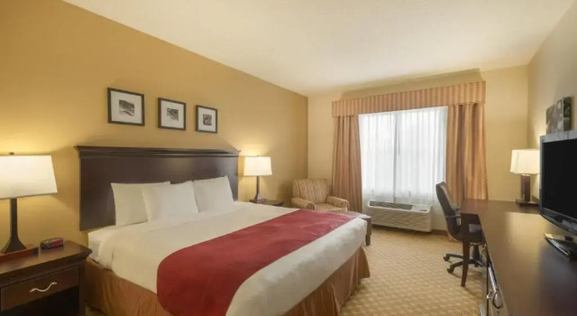 Номер Standard Country Inn & Suites by Radisson, Port Orange-Daytona, FL