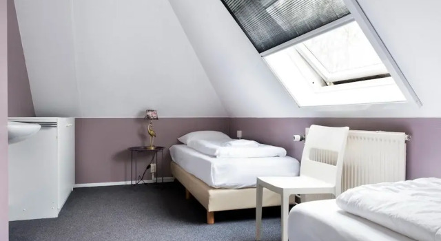 Nice Home in Earnewald With Whirlpool and Sauna, Buchen Sie Hotel Earnewâld 
