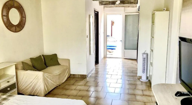 Villa de plein pied 120m2, climatisée, 3 chambres, piscine privée, la campagne aux portes de NARBONNE, Book Villa Hotels in Aude with a Pool, Swimming Pool