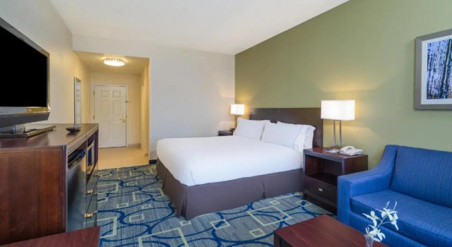 Люкс Holiday Inn Express Hotel & Suites Easton by IHG