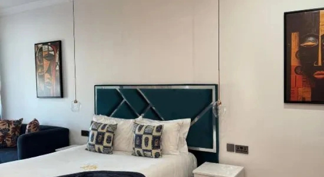 Deluxe Suite Serene Luxury Hotel
