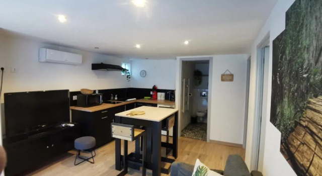 Gite 2 Chambres Avec Piscine, Rezerwuj Hotel Sernhac Gard