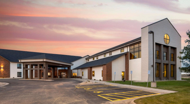 Best Western Watertown Inn and Suites, Reservar Hotel Watertown Dakota do Sul