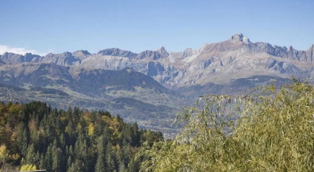 Апартаменты Luxury 2 bed apartment, central location with mountain views