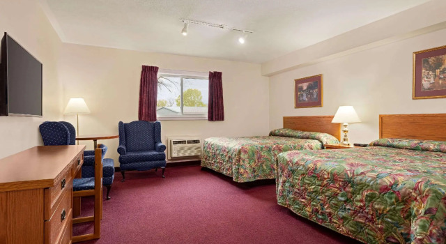 Четырёхместный номер Standard Travelodge by Wyndham Port Elgin