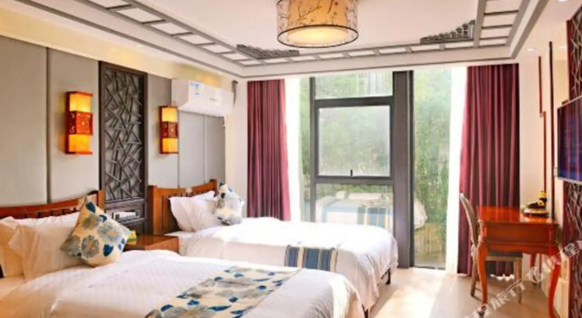 Floral Hotel·Yuyao Intensive Tribal Hotel (Siming Lake Scenic Area), Prenota Hotel Hotel a Ningbo con parcheggio, Parcheggio