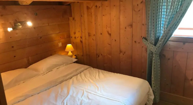 Апартаменты с 2 комнатами с балконом La Ferme des Georgières -Pour votre confort, le séjour inclut les draps, les serviettes de bain et le ménage