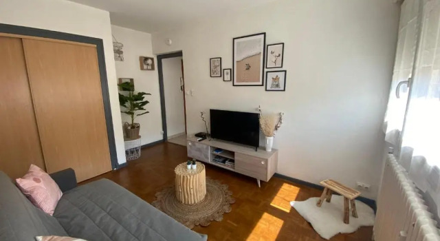 Studio Aix Les Bains Entre Centre-Ville Et Lac, Prenota Appartamento Hotel a Alvernia con parcheggio, Parcheggio