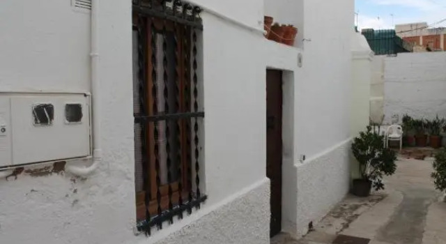 Old Navy House, Забронировать Отель Бадалона Costa de Barcelona, рядом с Муниципальный дворец спорта Бадалоны