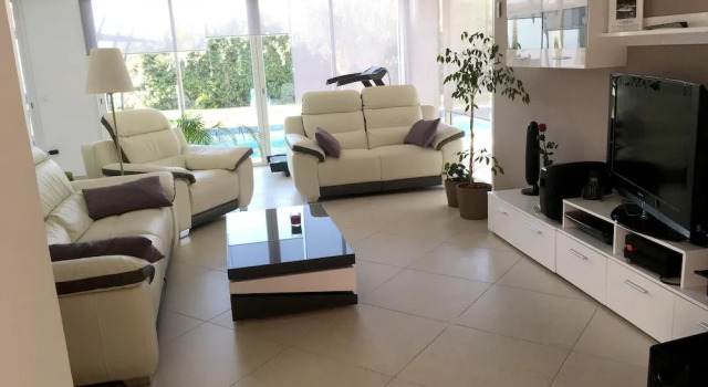 Villa With 3 Bedrooms in Bouc-bel-air, With Private Pool, Enclosed Gar, Забронировать Вилла Бук-Бель-Эр 