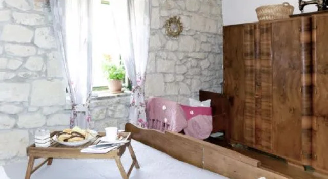 Sonja (OMI500), Забронировать Отель Отели Podšpilje с парковкой, Парковка