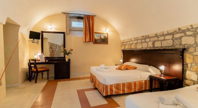 Трёхместный семейный номер Standard Palazzo Il Cavaliere B&B De Charme