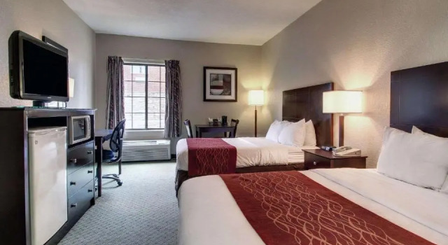 Четырёхместный номер Standard Columbia Inn & Suites