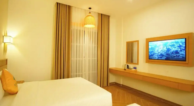 Трёхместный семейный номер Standard с видом на город Отель Solea Hotel & Apartment Sunset Town Phu Quoc