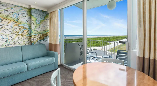 Номер Deluxe с балконом Pan American Oceanfront Hotel