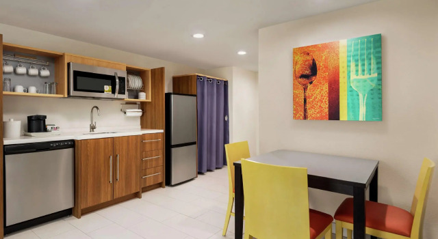 Двухместный люкс c 1 комнатой Home2 Suites by Hilton Woodbridge Potomac Mills
