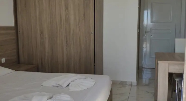 Студия Comfort Ocean Analipsis Apartments