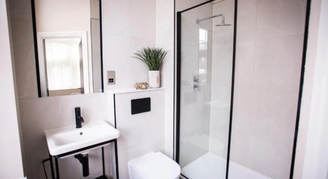Апартаменты The Gresham Aparthotel
