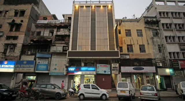 OYO 4883 Duke Hotel