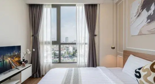 Апартаменты с 2 комнатами с балконом и с видом на город Vinhomes Luxstay Apartment
