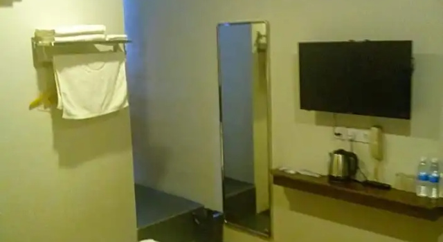 Двухместный номер Deluxe M Empire Motel
