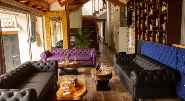Hotel Mont Blanc, Prenota Hotel Bogotá Colombia