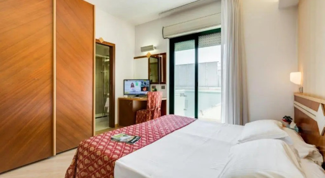Двухместный номер Standard с видом на горы HOTIDAY Room Collection - Giulianova